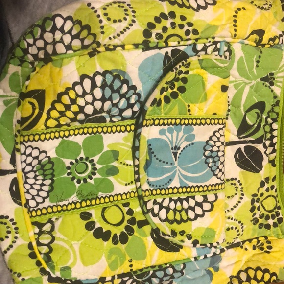 Vera Bradley purse. Colors blue green and white. Measures 9x7x3.5 - Picture 4 of 7
